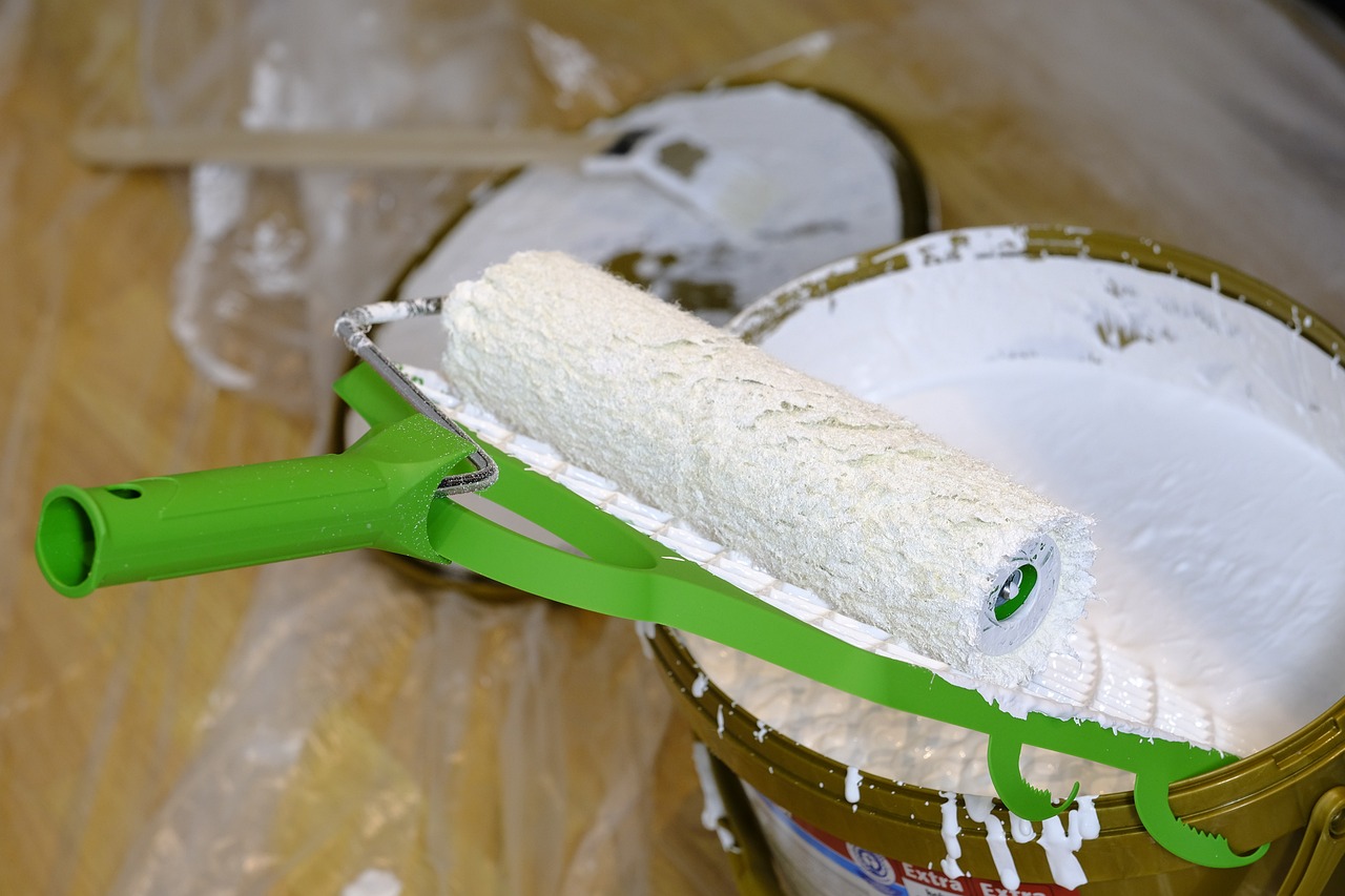 colour, paint bucket, paint roller-3238004.jpg